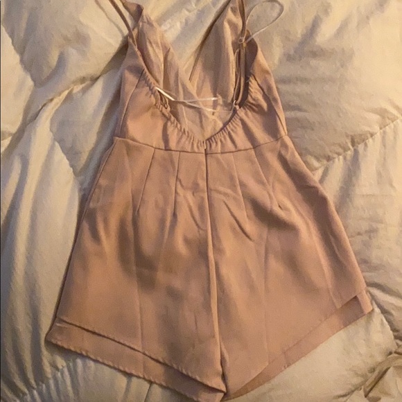 Blush romper - Picture 5 of 6